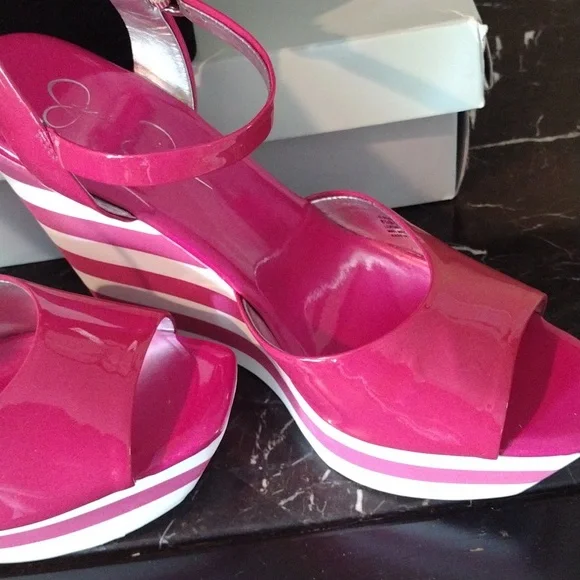 Jessica Simpson Sandals - Picture 10 of 10